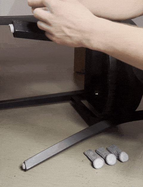 Neusanse:Montage:Stuhlsocken:Einfach.gif__PID:7e13f30b-f78d-42e9-9420-d991c35d401d